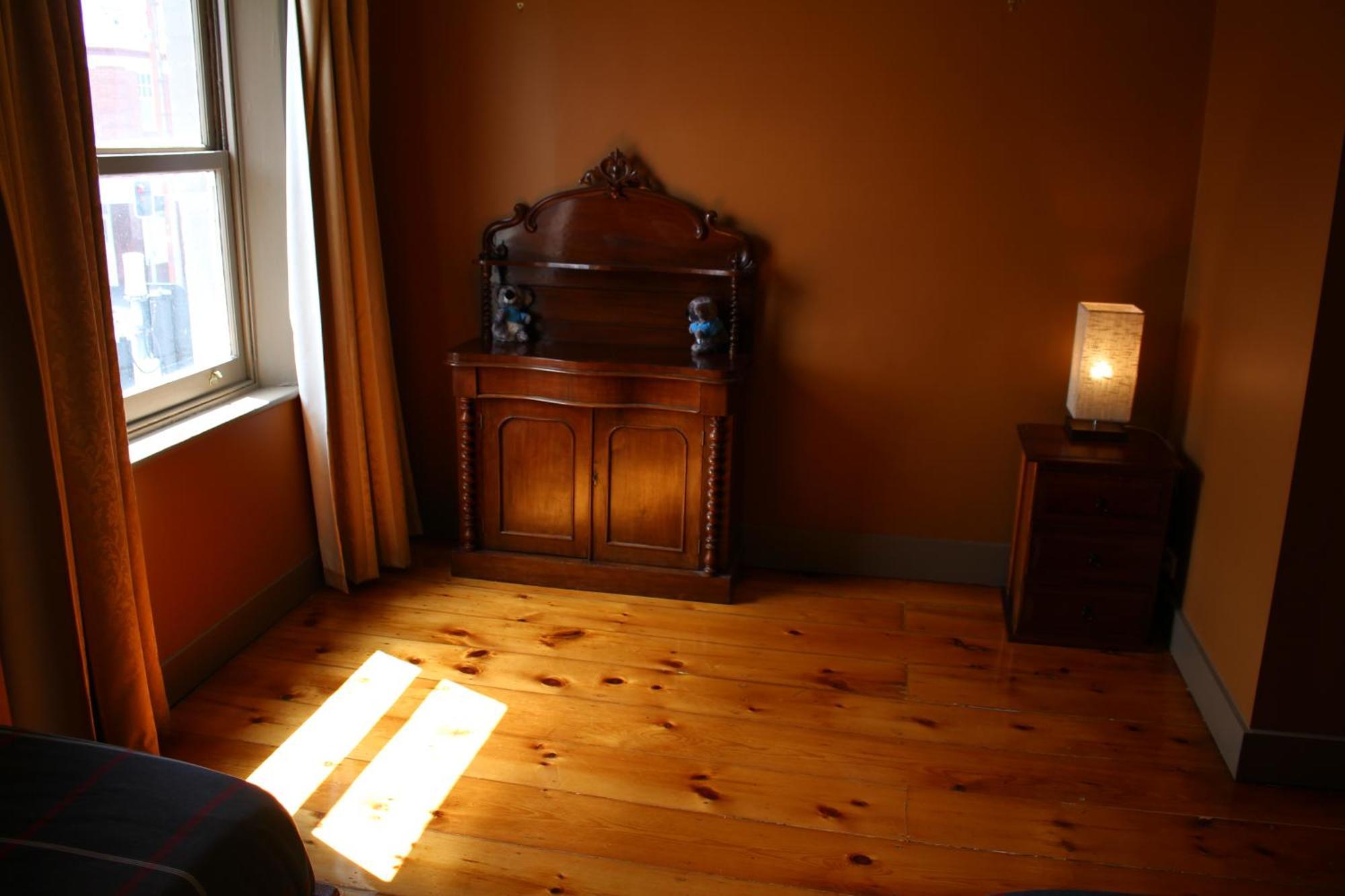 The Tasmanian Inn Hobart Extérieur photo