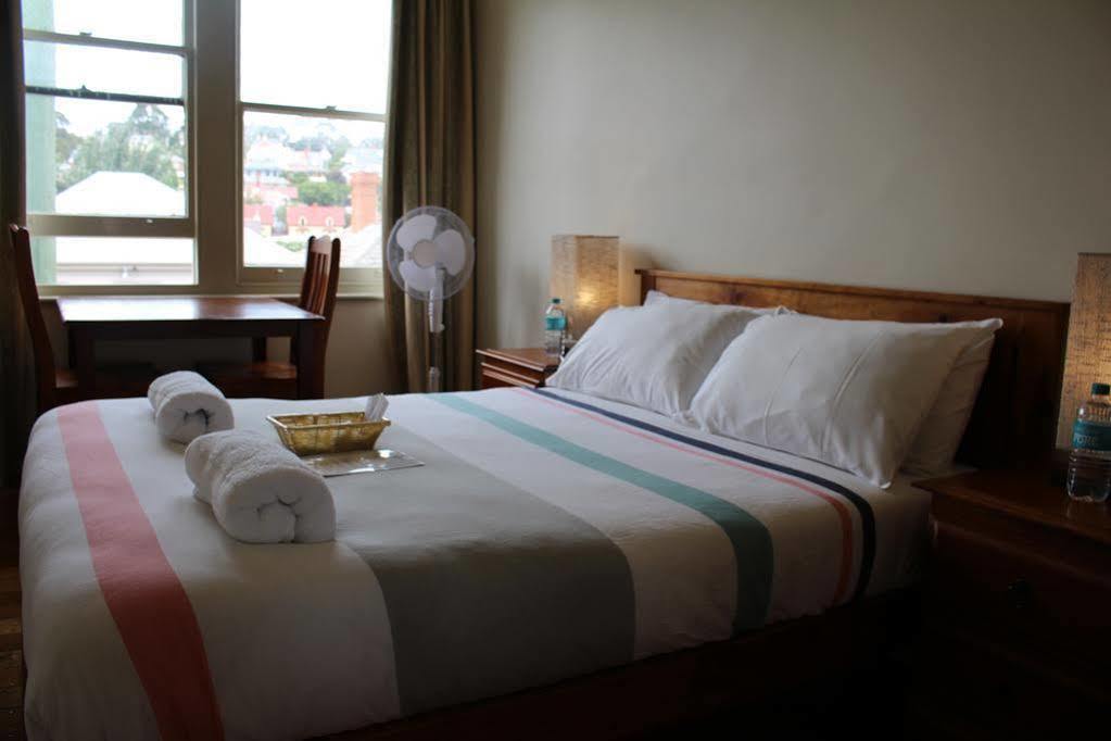 The Tasmanian Inn Hobart Extérieur photo