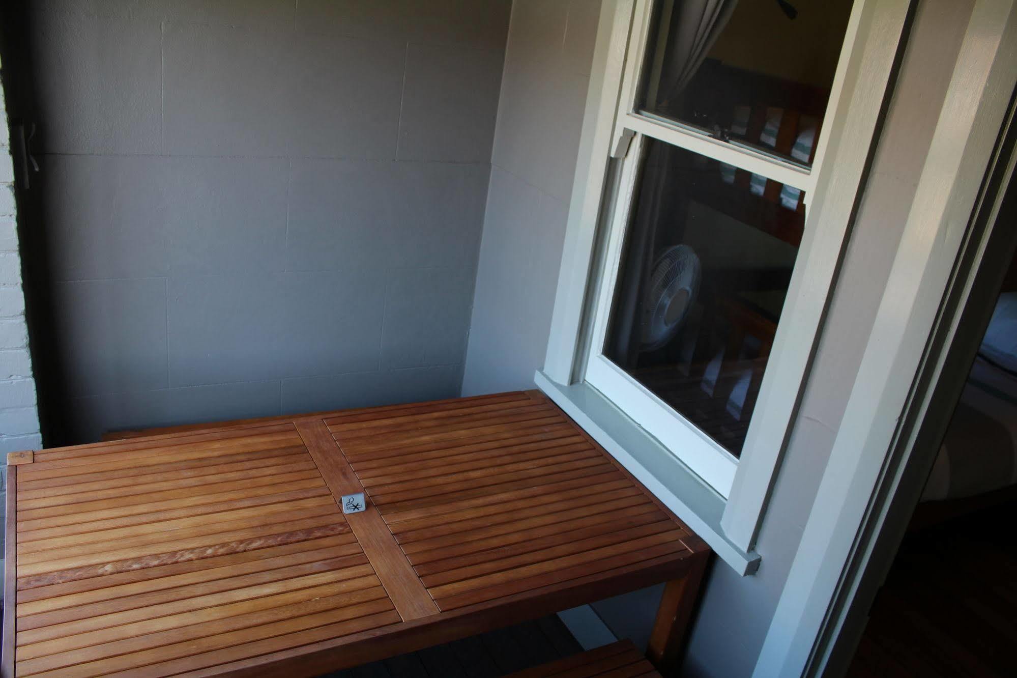 The Tasmanian Inn Hobart Extérieur photo
