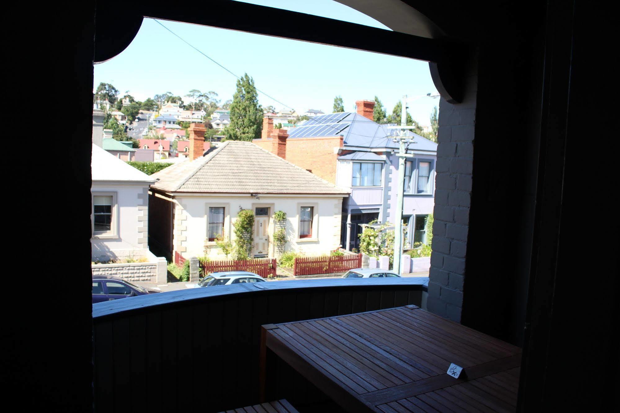 The Tasmanian Inn Hobart Extérieur photo