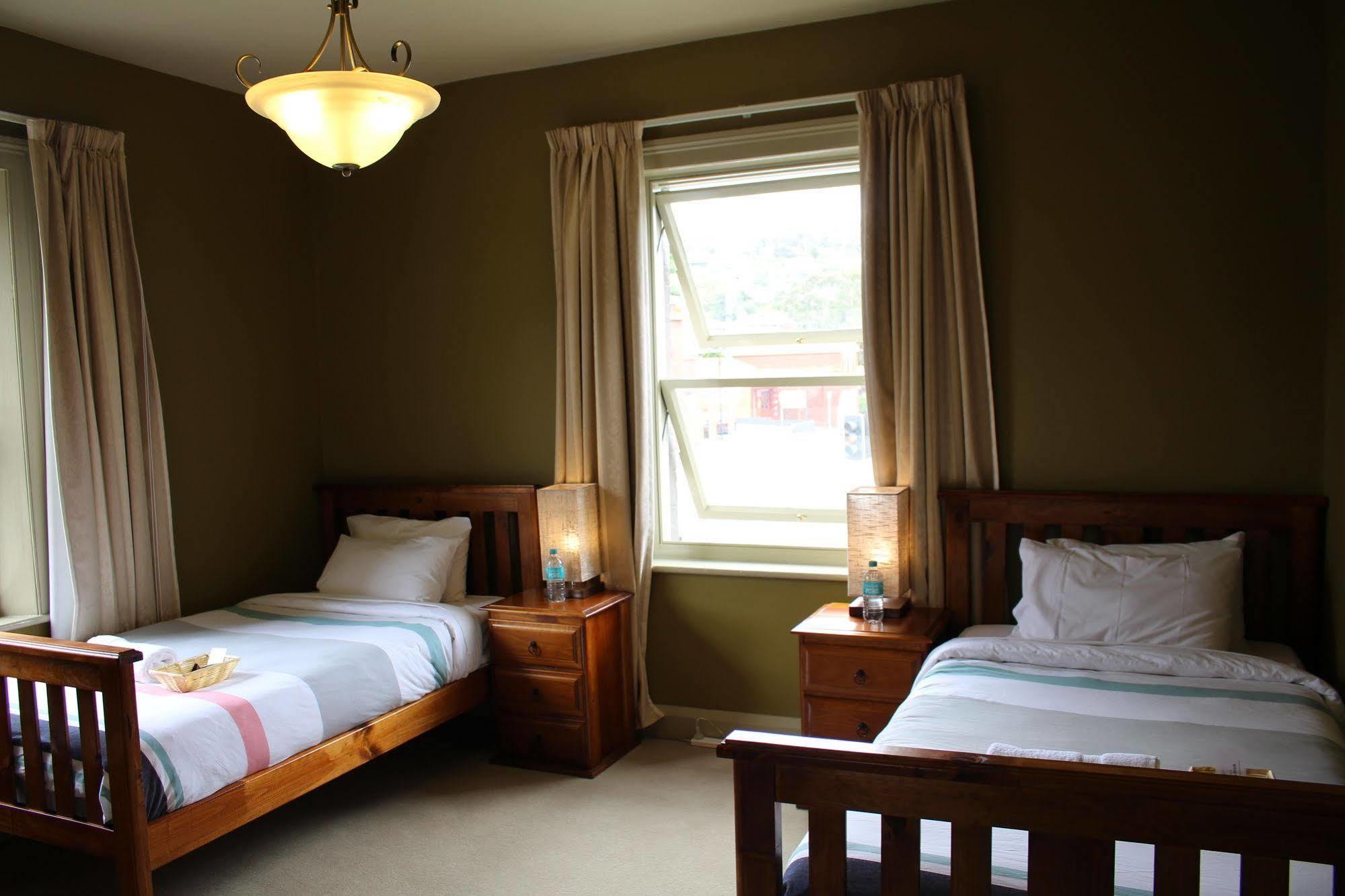 The Tasmanian Inn Hobart Extérieur photo